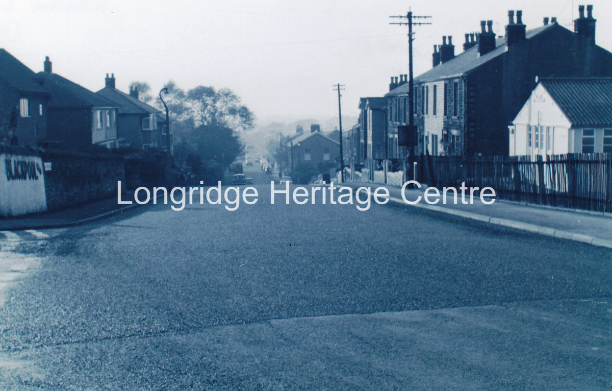 651A - Kestor Lane - Towards Stone Bridge from Marketplace - 1970